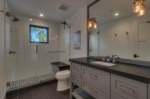 377 James Mciver, Truckee CA  96161-5176 exterior