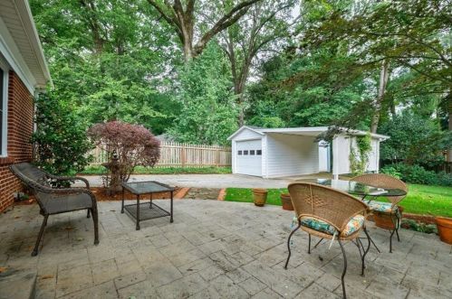 1200 Cameron Ct, Atlanta GA  30306-2622 exterior