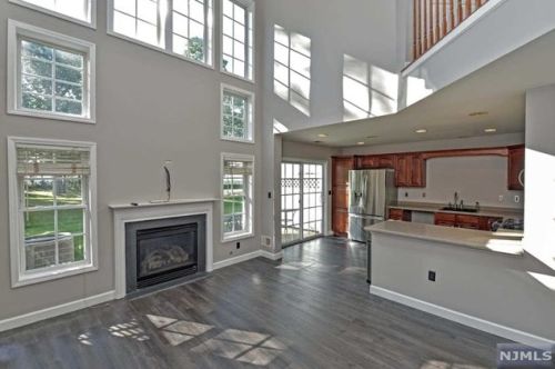 59 Magnolia Way, Paterson NJ  07508-3114 exterior