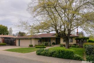 4513 Northampton Dr, Carmichael, CA 95608-1533