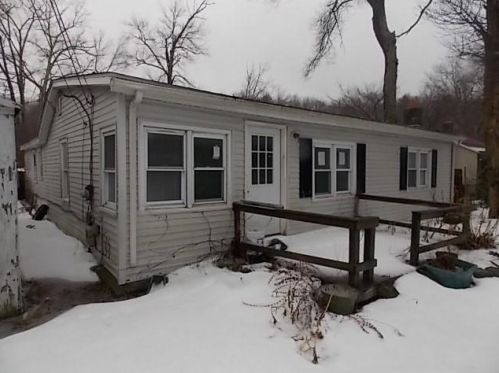 1660 Putnam Pike, Glocester, RI 02814-1134