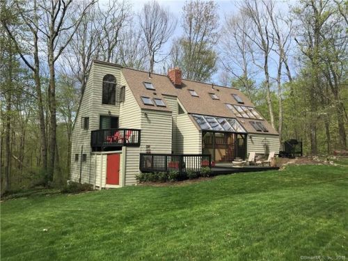 159 Cream Pot Rd, Durham, CT 06422-2900