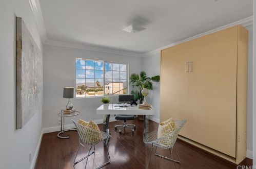 1623 Gladys Dr, Glendale CA  91206-1650 exterior