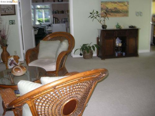 412 Lenox Ct, Concord, CA 94523-4024
