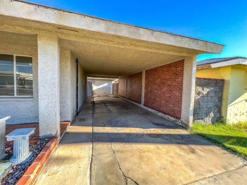 102 Erin Dr, Chemehuevi, CA 92363-2814