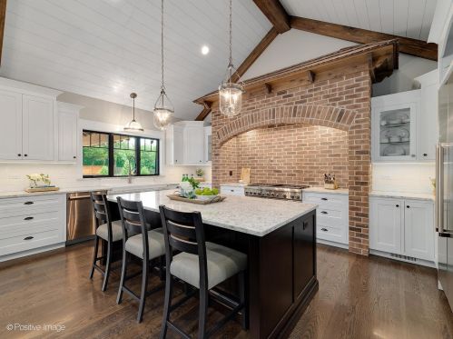 740 67th Pl, Willowbrook IL  60527-5307 exterior