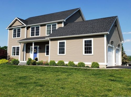 60 Trailside Xing, Middletown, CT 06457-5466