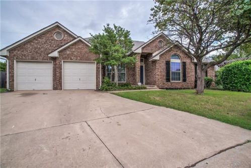 1321 Central Ct, Edmond, OK 73034-4356