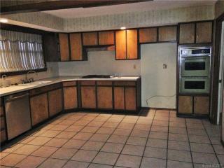 1540 68th East Ave, Tulsa OK  74112-7419 exterior