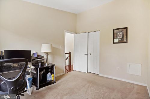 2 Sonata Ct, Silver Spring MD 20901-5064 exterior