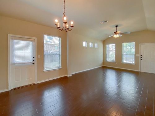 131 Creekside Villa Dr, Uhland TX  78640-6440 exterior