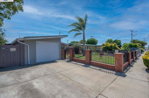 1868 Florida St, Hayward, CA 94545-4706
