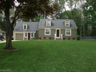 14044 Delaware Dr, Cleveland OH  44136-5236 exterior