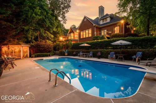 335 Old Tails Creek Rd, Ellijay, GA 30540-3623