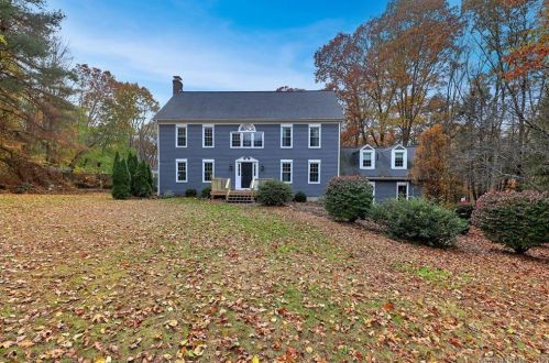 4 Pine River Rd, Wallingford, CT 06492-5410