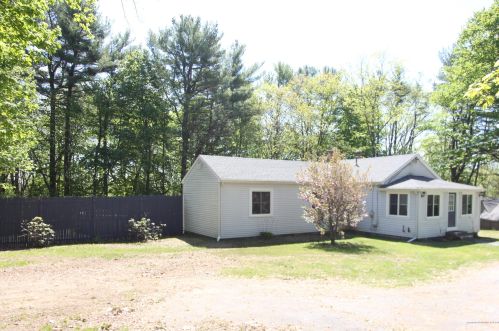 29 Ridge Rd, Lisbon, ME 04252-6118