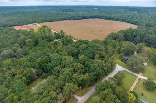 947 Davis Rd, Jefferson GA  30549-5651 exterior