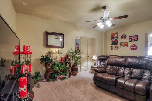 636 Possom Trot Holw, Whitewright TX 75491-7265 exterior