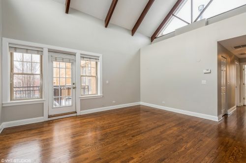 2239 Lincoln Ave, Chicago, IL 60614-3717