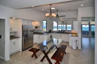 15 Kahoa St, Hilo, HI 96720-2205
