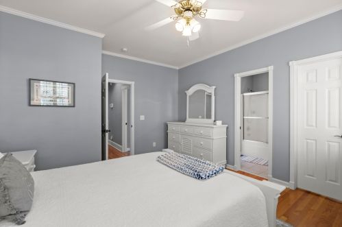 128 Porcher Dr, Bonneau SC  29431-8694 exterior