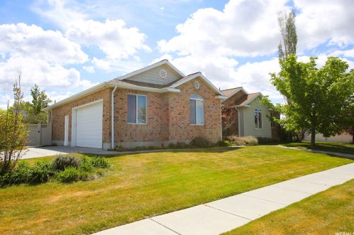 934 1385, Clearfield, UT 84015-8945