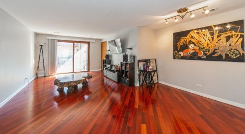 5825 Higgins Ave, Chicago, IL 60630-2086