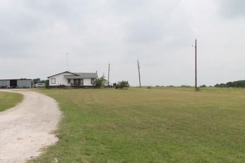 7266 County Road 1048, Celeste, TX 75423-3888