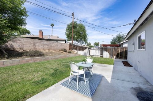 6969 Hillside Ave, Riverside CA  92504-2071 exterior