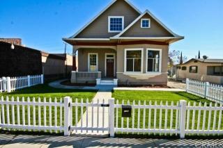 1234 Orange St, Redlands, CA 92374-3221