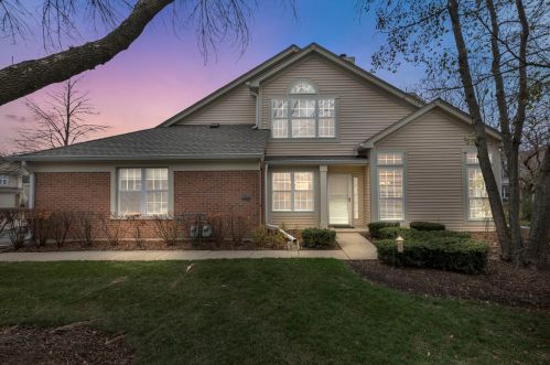 1676 Chatsford Ct, Hanover Park, IL 60103-0705