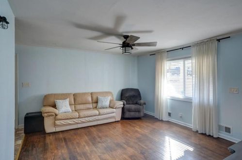 1954 Dobbins Dr, Kennesaw, GA 30144-1820