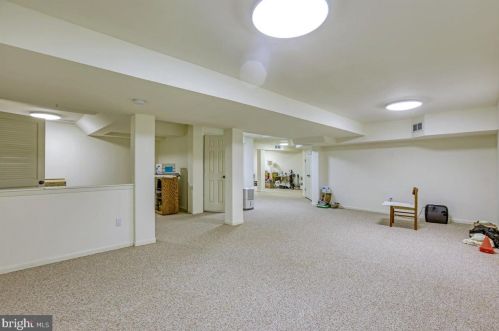 283 Sayre Dr, Princeton NJ  08540-5872 exterior