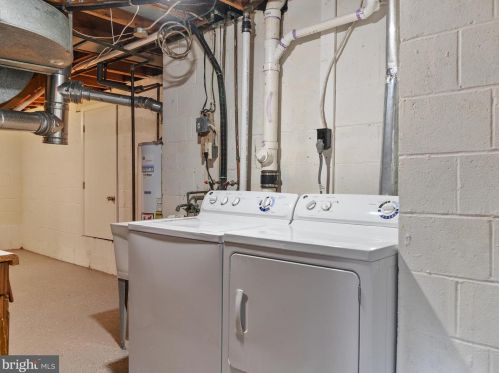 806 Downs Dr, Silver Spring MD 20904-2025 exterior