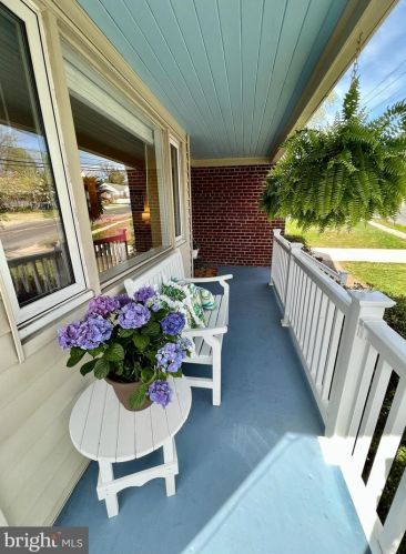 2202 Dennis Ave, Silver Spring MD  20902-4147 exterior