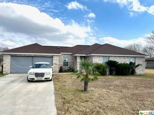 485 Cordova Loop, Seguin, TX 78155-0100