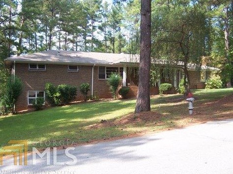 8308 Lakeview Dr, Porterdale, GA 30014-3075