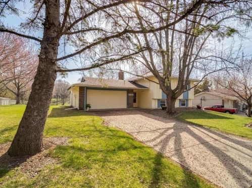 14382 Garrett Ave, Saint Paul, MN 55124-8493