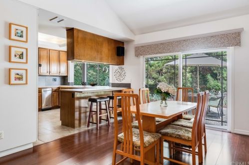 8 Dorchester, Irvine CA  92620-2614 exterior