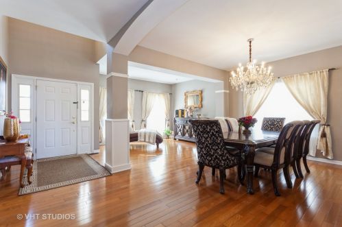 1414 Glenside Dr, Lemont IL  60490-5446 exterior