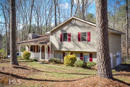 812 Cedar Lake Dr, Conyers, GA 30094-4546