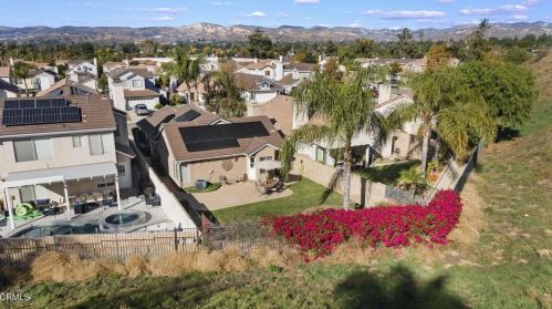 3072 Lamplighter St, Simi Valley CA  93065-5287 exterior