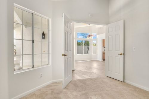 6670 Avenida Michaelinda, Riverside CA  92509-7227 exterior