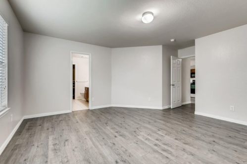 5704 Mountain Bluff Dr, Fort Worth TX  76179-7219 exterior