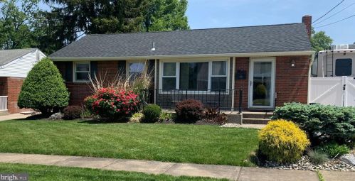 2 Collett Ct, Gloucester, NJ 08031-1117