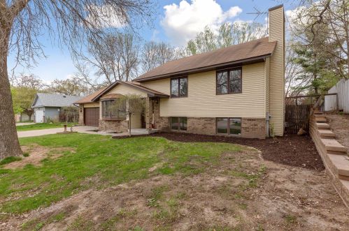 1131 Goodview Ave, Saint Paul MN  55128-6129 exterior