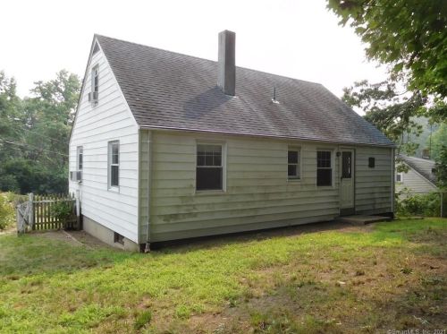 8 Arbor Ct, Norwalk, CT 06854-3406