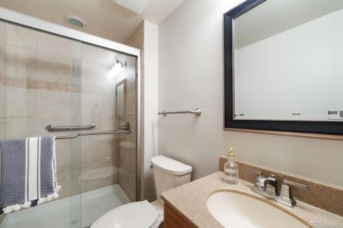 7571 Rosemary Cir, Englewood CO 80112-6419 exterior