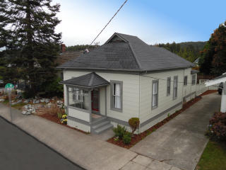 1676 I St, Arcata, CA 95521-5530