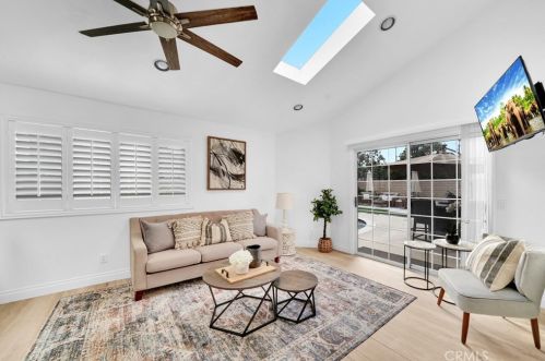 8696 La Playa Cir, Santa Ana CA 92708-5010 exterior